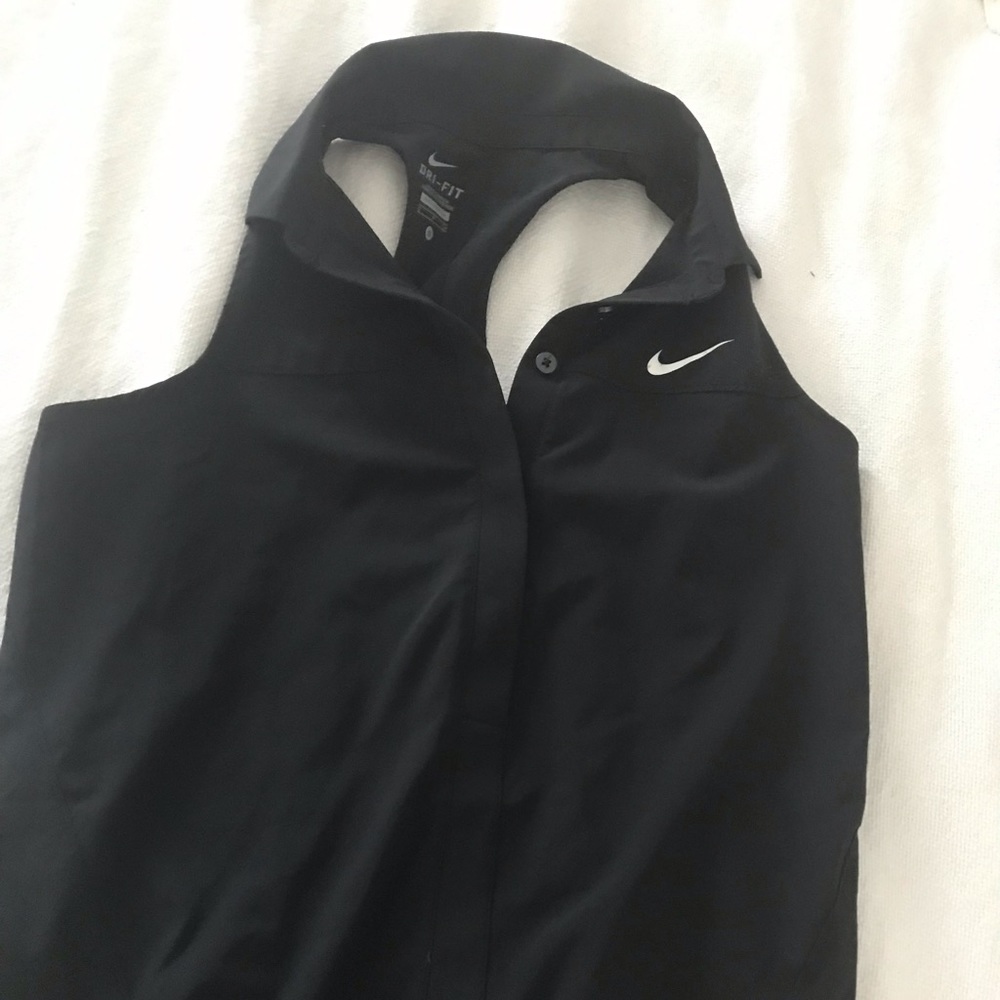 NIKE top